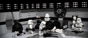 juguetes de Star Wars de lego en el gimnasio 