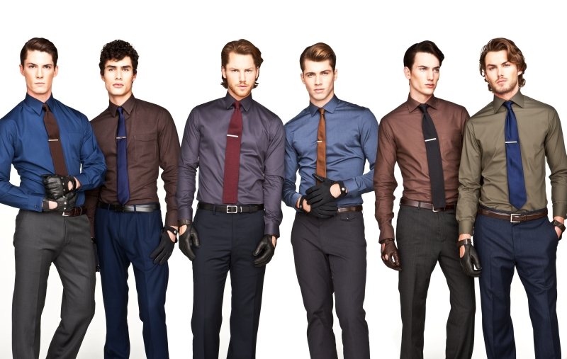 hombres con diferentes corbatas