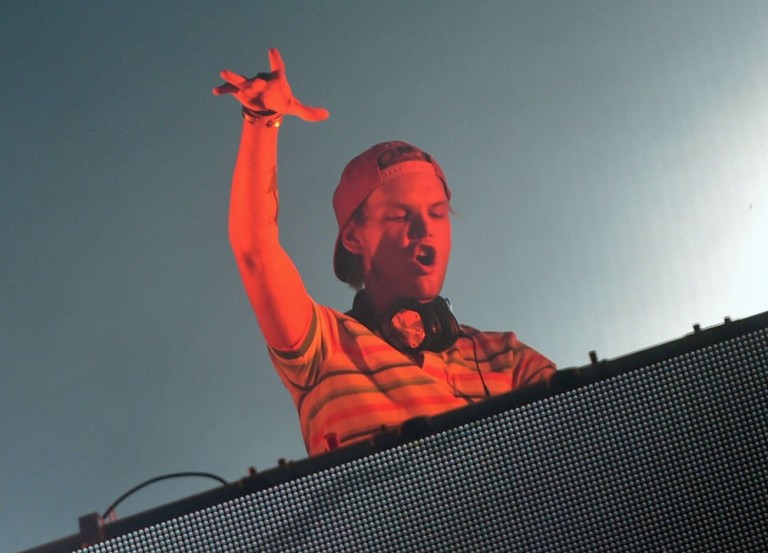 Avicii abandona los escenarios por un tiempo