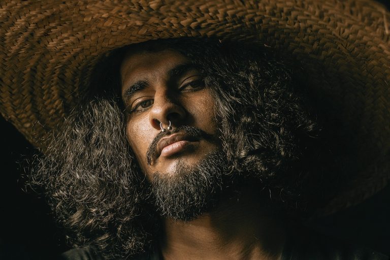 Cómo manejar el Cabello Rizado sin volverte loco